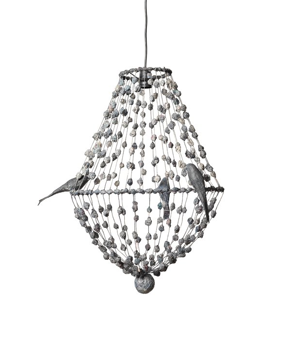 Lustre en papier mâché aux oiseaux