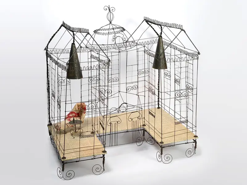 Cage en forme de château