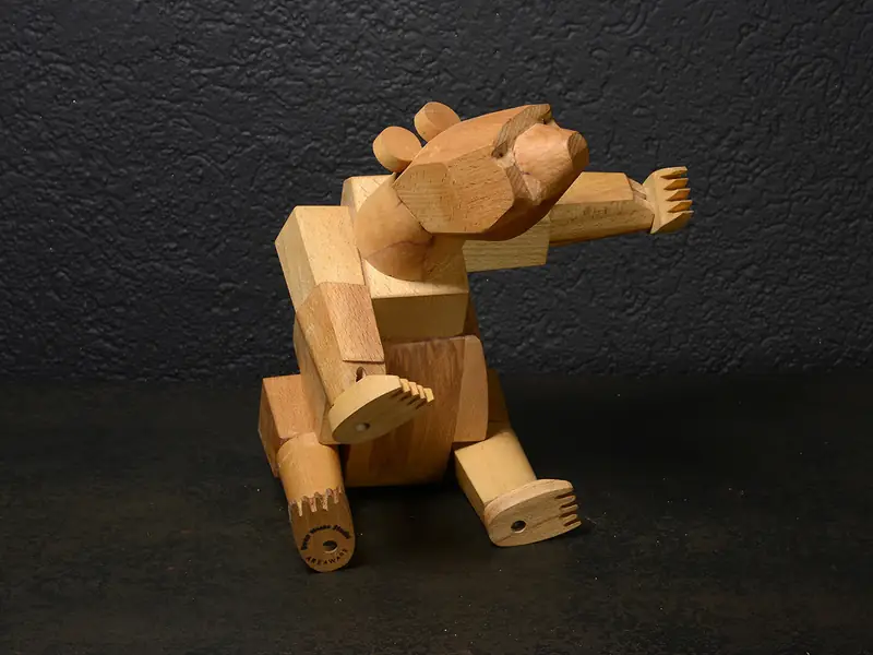 Ours articulé en bois