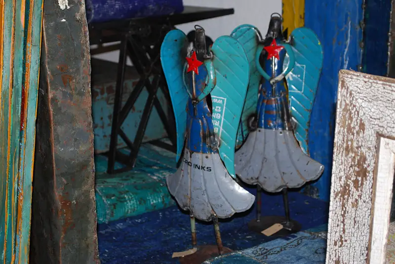 Statuettes d'anges bleus